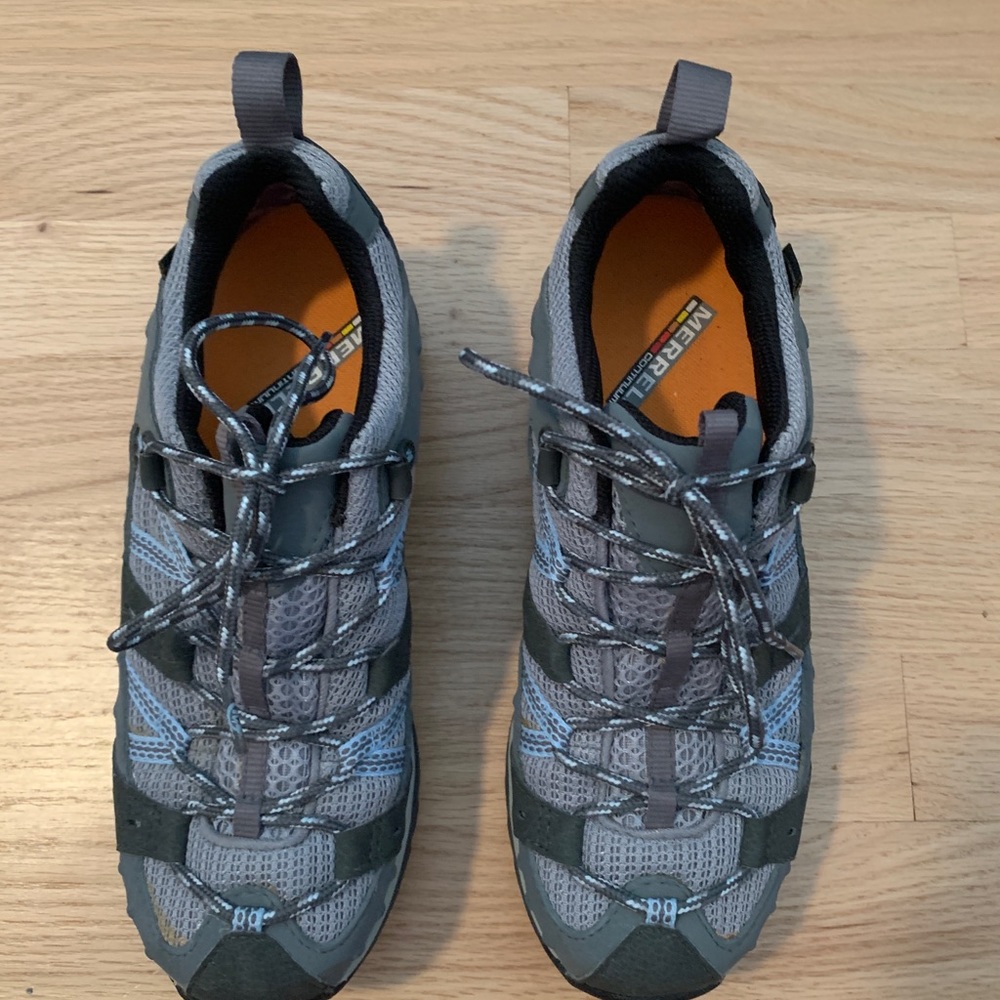 Merrell hiking shoes size 8